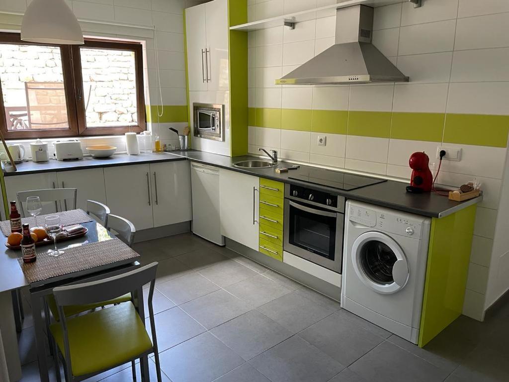 Apartamentos Los Tojos Colsa Exteriör bild