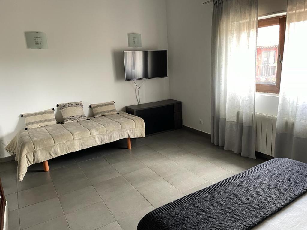 Apartamentos Los Tojos Colsa Exteriör bild